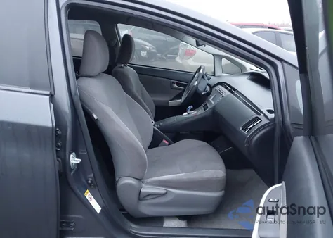 2015 Toyota Prius Two z USA, uszkodzony, nr VIN JTDKN3DU5F0399666